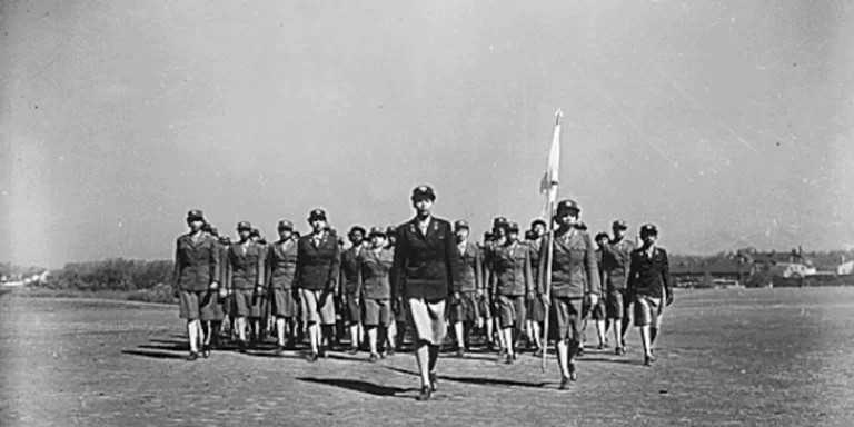Women Go to War