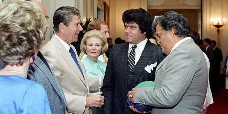 El Toro: Fernando Valenzuela, MLB Pitcher